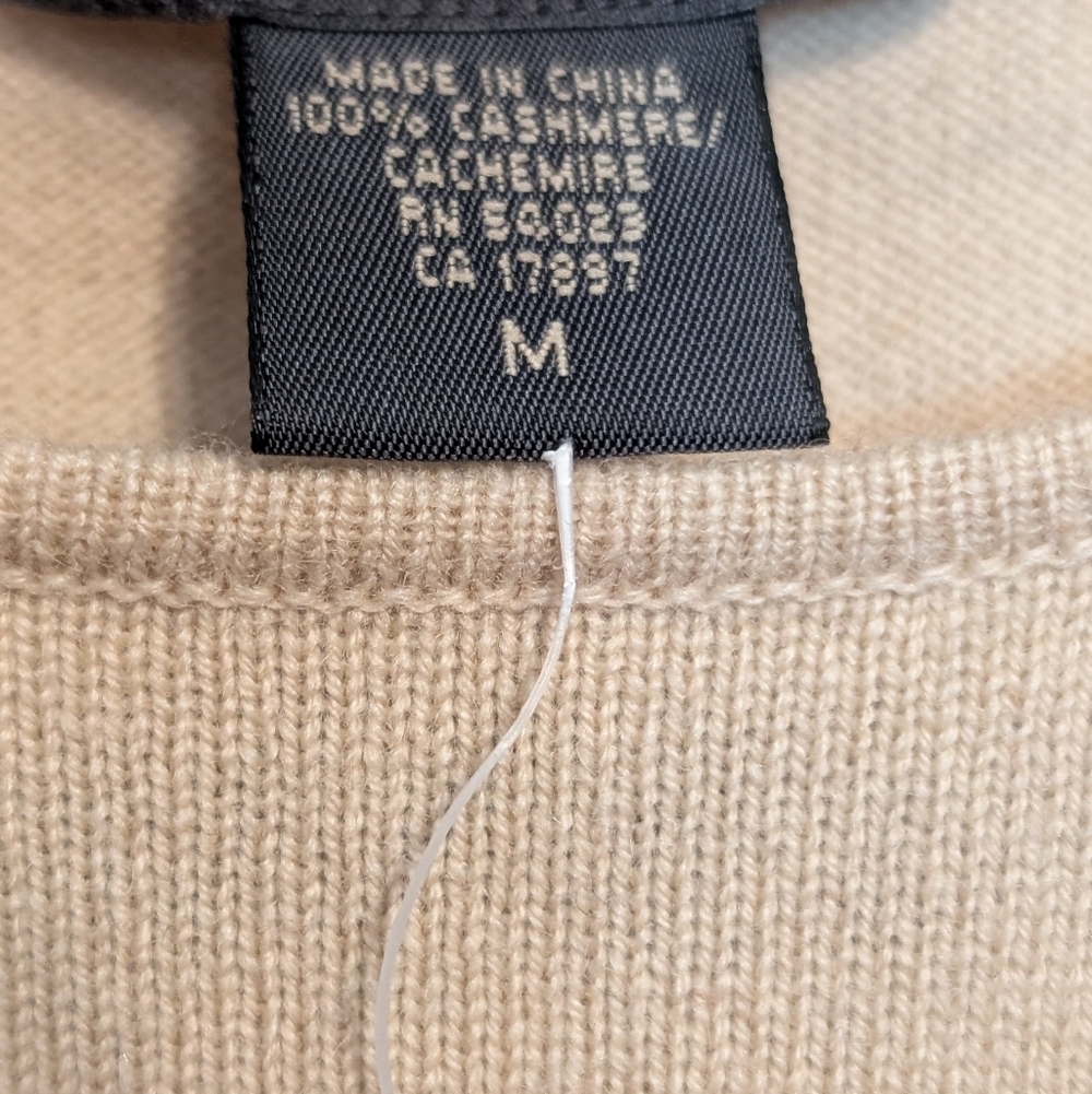 Banana Republic Cashmere Women's Beige Tank Style Shell.. - Picture 2 of 2